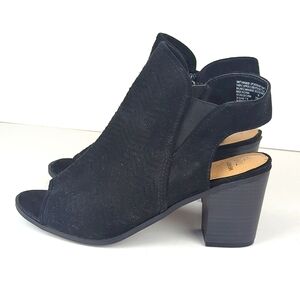 TIME & TRU Women's Black Peep Toe Courtney Bootie Size 9